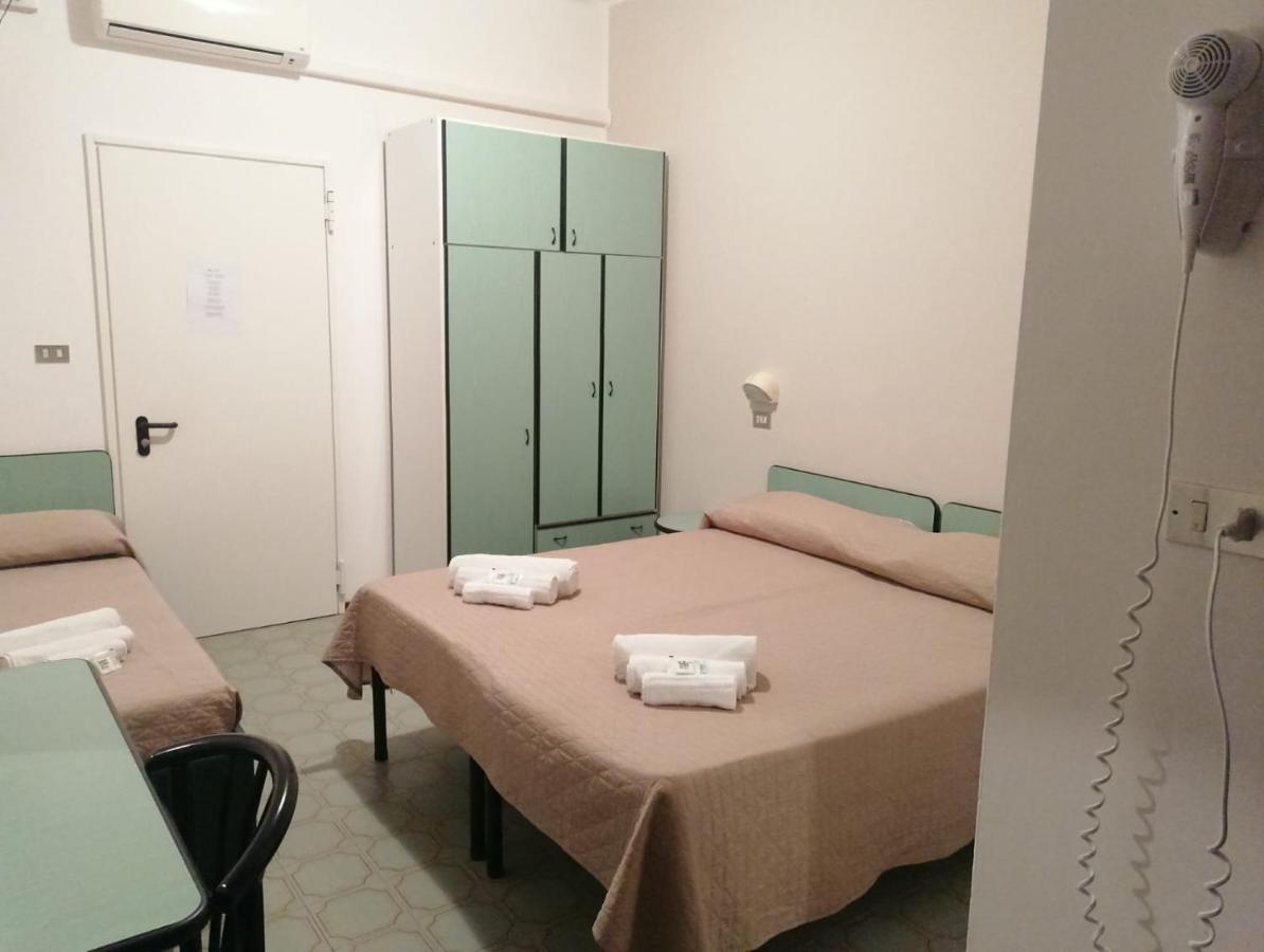 Hotel Magriv Rimini Eksteriør bilde