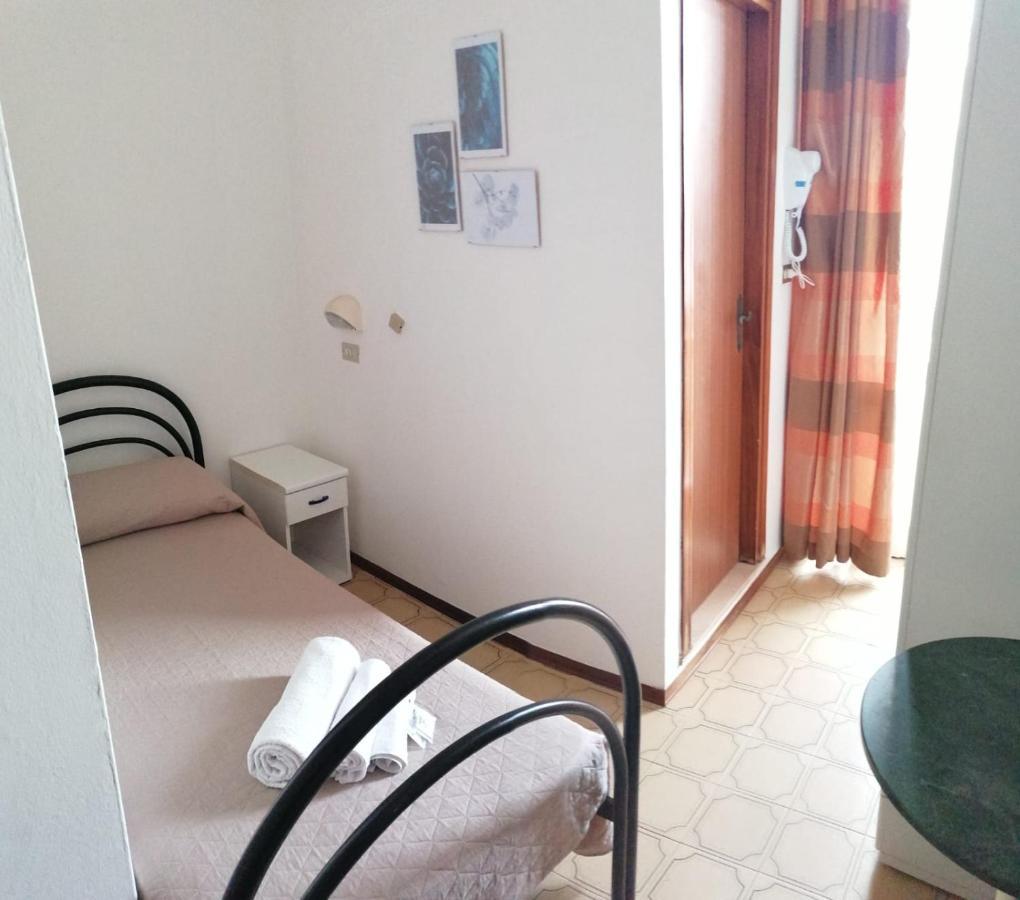 Hotel Magriv Rimini Eksteriør bilde