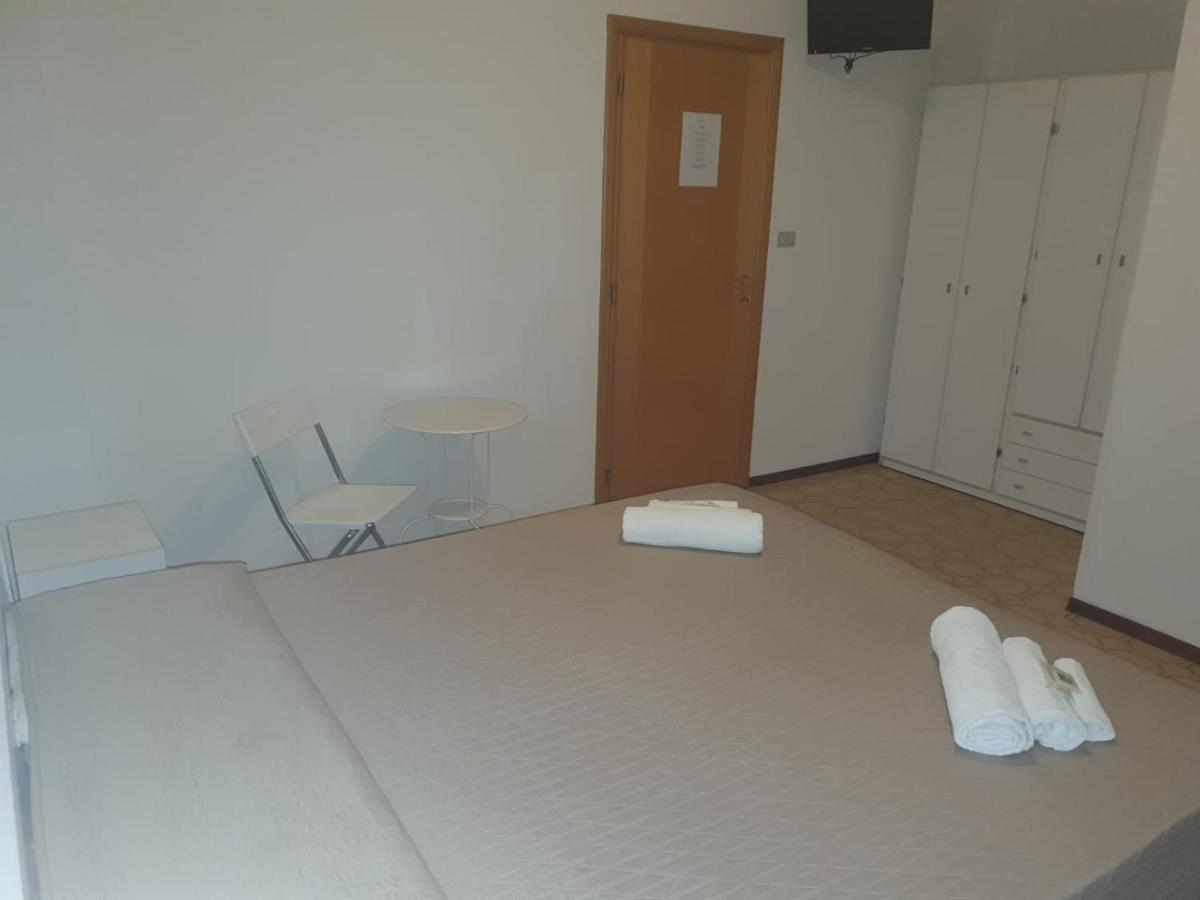 Hotel Magriv Rimini Eksteriør bilde